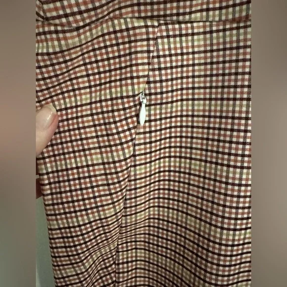 Lane Bryant Signature Fit 4-Season Ankle Pants Berry Plaid Stretch Plus Size 22 - Picture 6 of 14